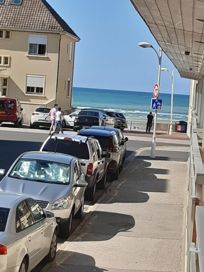 Les Obiones, Vue Laterale Mer, Fort Mahon Plage, Magnifique Studio Cabine 4P, Avec Balcon , Parking Prive Gratuit, Wifi, Classe 2 Etoiles, Exposition Plein Sud En Baie De Somme Zewnętrze zdjęcie