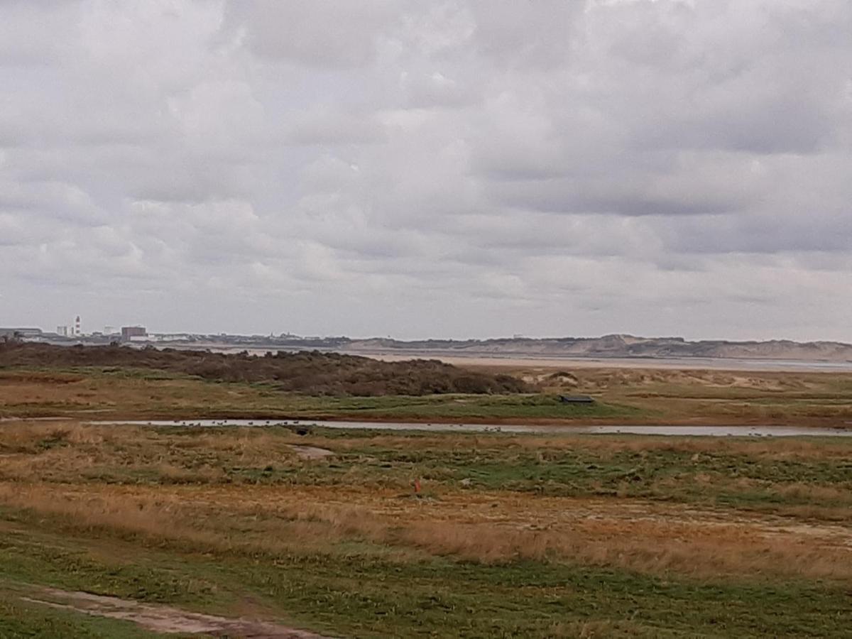 Les Obiones, Vue Laterale Mer, Fort Mahon Plage, Magnifique Studio Cabine 4P, Avec Balcon , Parking Prive Gratuit, Wifi, Classe 2 Etoiles, Exposition Plein Sud En Baie De Somme Zewnętrze zdjęcie