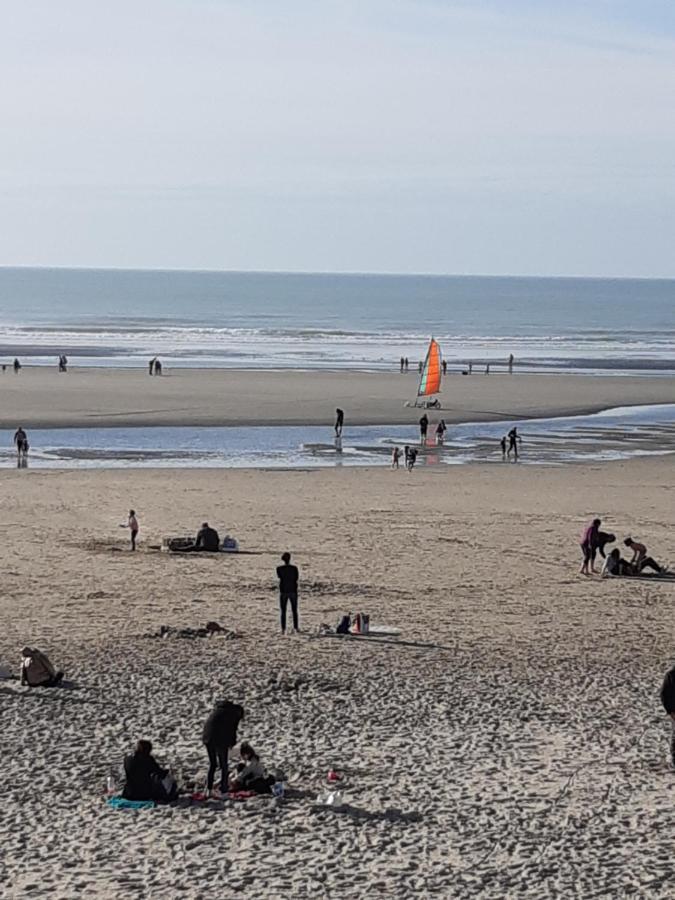 Les Obiones, Vue Laterale Mer, Fort Mahon Plage, Magnifique Studio Cabine 4P, Avec Balcon , Parking Prive Gratuit, Wifi, Classe 2 Etoiles, Exposition Plein Sud En Baie De Somme Zewnętrze zdjęcie
