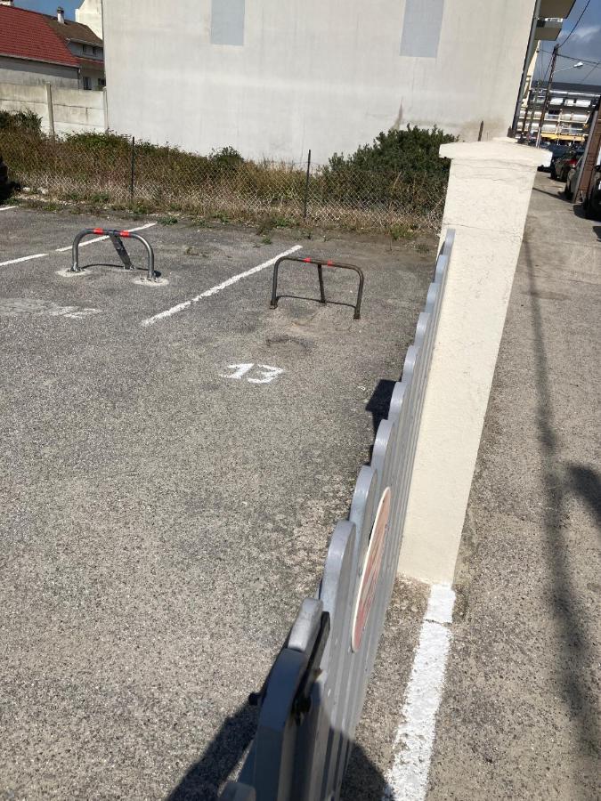 Les Obiones, Vue Laterale Mer, Fort Mahon Plage, Magnifique Studio Cabine 4P, Avec Balcon , Parking Prive Gratuit, Wifi, Classe 2 Etoiles, Exposition Plein Sud En Baie De Somme Zewnętrze zdjęcie