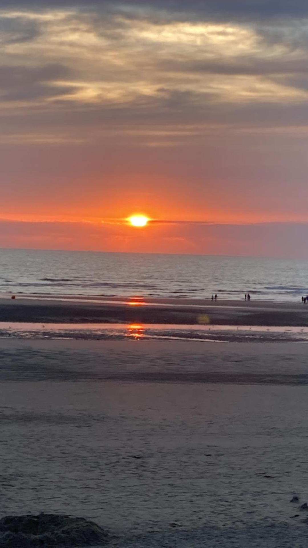 Les Obiones, Vue Laterale Mer, Fort Mahon Plage, Magnifique Studio Cabine 4P, Avec Balcon , Parking Prive Gratuit, Wifi, Classe 2 Etoiles, Exposition Plein Sud En Baie De Somme Zewnętrze zdjęcie